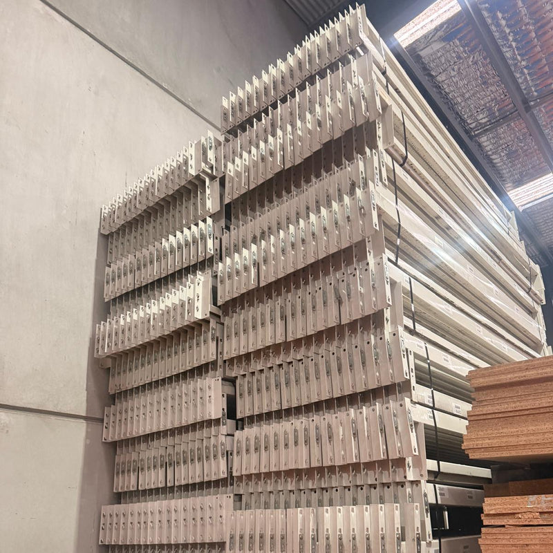 Dexion White Step Beams - 2591mm x 83mm (30mm Step) - Used